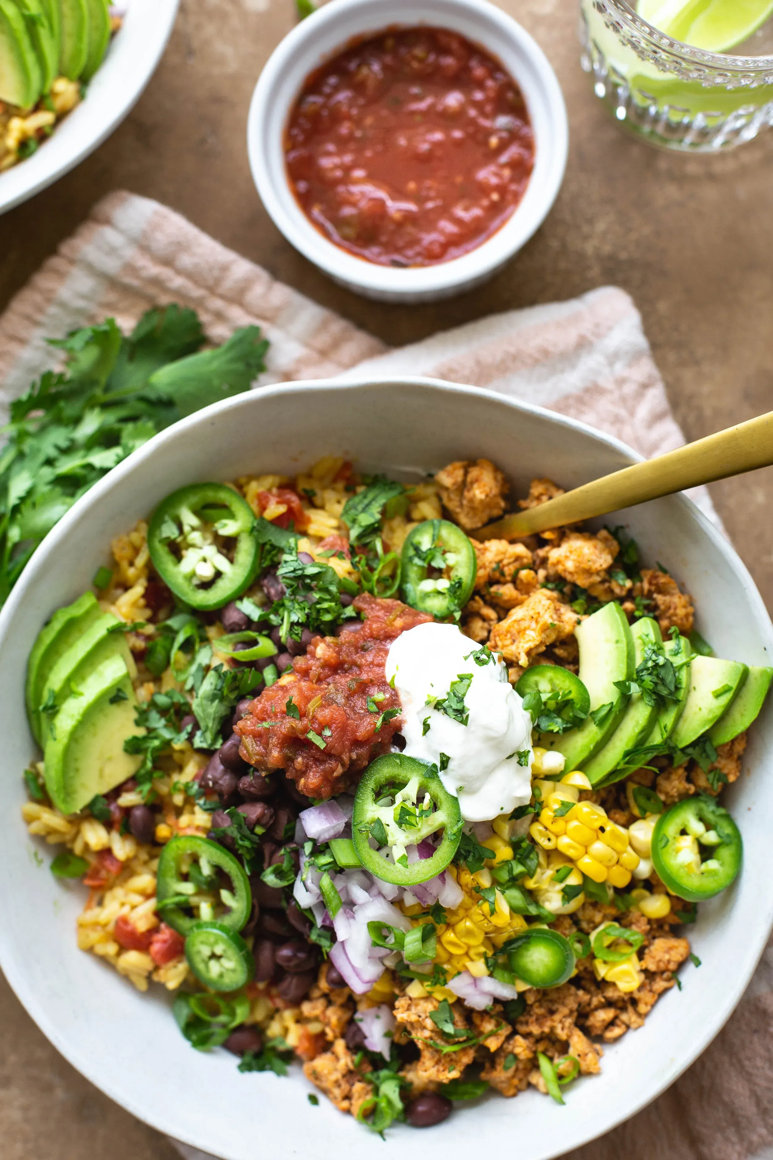 These Mexican ground chicken rice bowls are packed with bold flavor and easy to make. With seasoned ground chicken, fluffy rice, and fresh toppings, they’re perfect for quick weeknight dinners or simple meal prep you can enjoy all week.