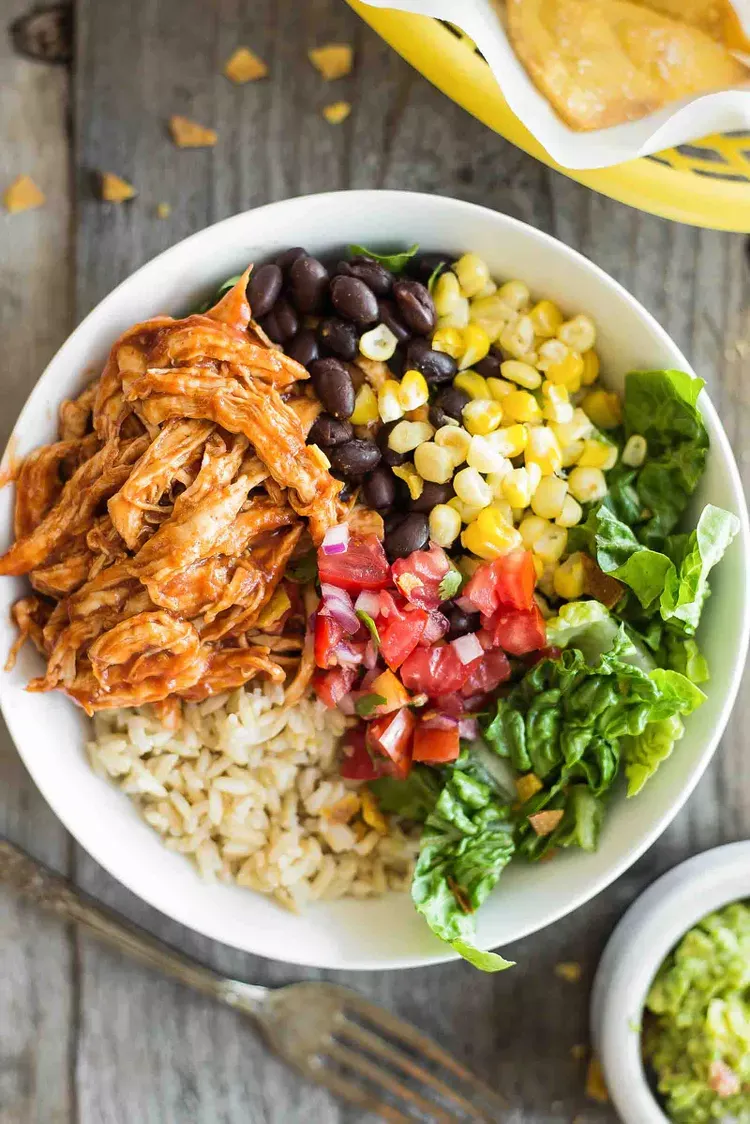 These BBQ chicken burrito bowls combine tender chicken with corn, black beans, and fresh pico de gallo over fluffy rice. They’re easy to make ahead and perfect for busy weeks when you want a filling lunch or simple dinner ready to go.