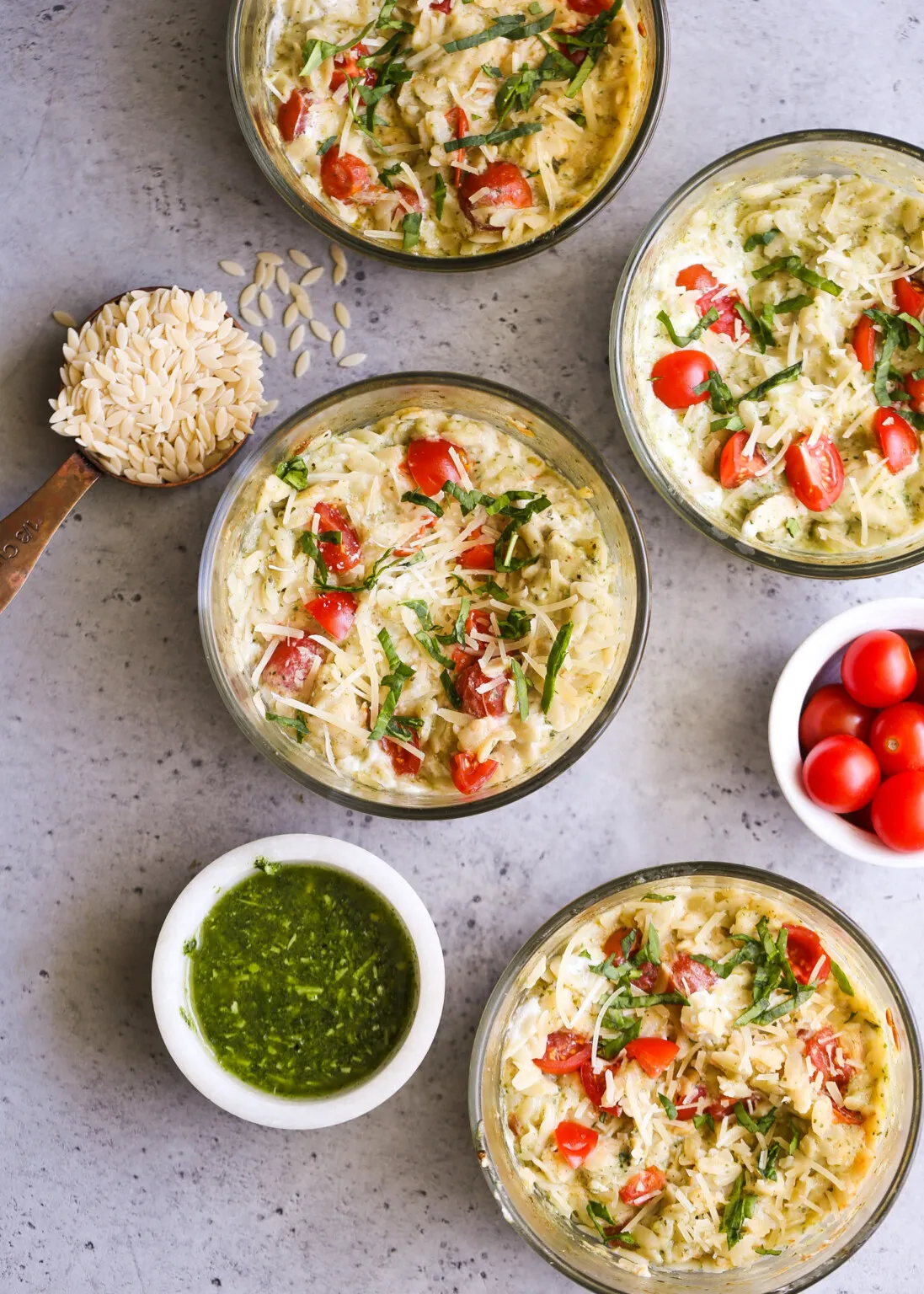 These pesto chicken bowls with orzo are a smart meal-prep win, with perfectly portioned bowls that work for both lunch and dinner. Each bowl is packed with protein, yet the prep stays refreshingly simple — just a quick assemble and into the oven, no hovering required. It’s an easy chicken bowl option when you want something filling, flavorful, and low-effort for the week ahead.