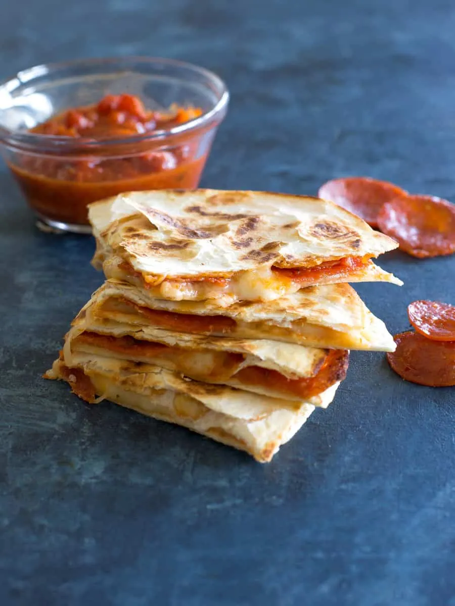 These pizza quesadillas are a fun, kid-friendly dinner that comes together in about five minutes. Made with soft tortillas, melty cheese, pepperoni, and pizza sauce, they’re quick, familiar, and perfect for busy nights when everyone’s hungry now. A great easy win for lunch, dinner, or after-school snacks.