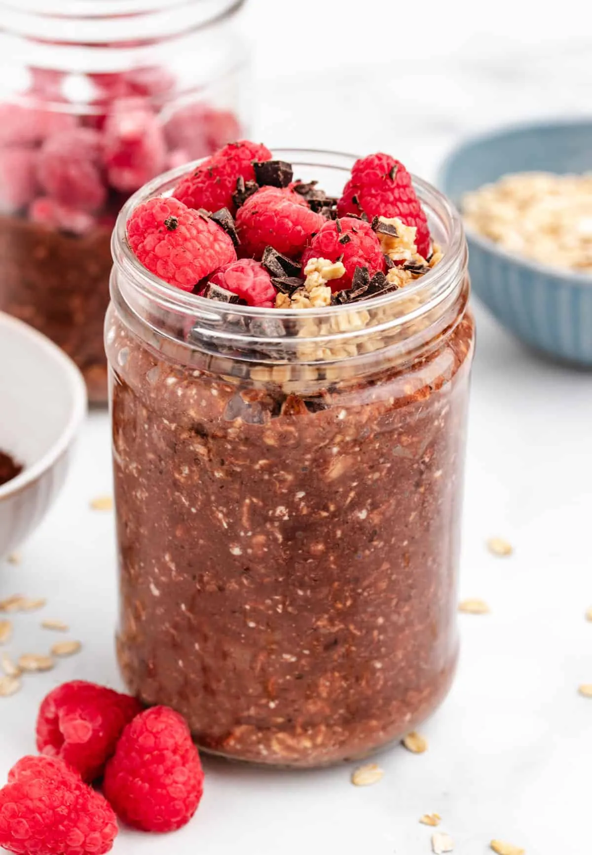 These chocolate raspberry overnight oats are creamy, slightly sweet, and just a little tart. Almond butter adds richness while the chocolate and berries keep things bright and flavorful. They come together in about five minutes, making them perfect for easy meal prep and grab-and-go mornings.
