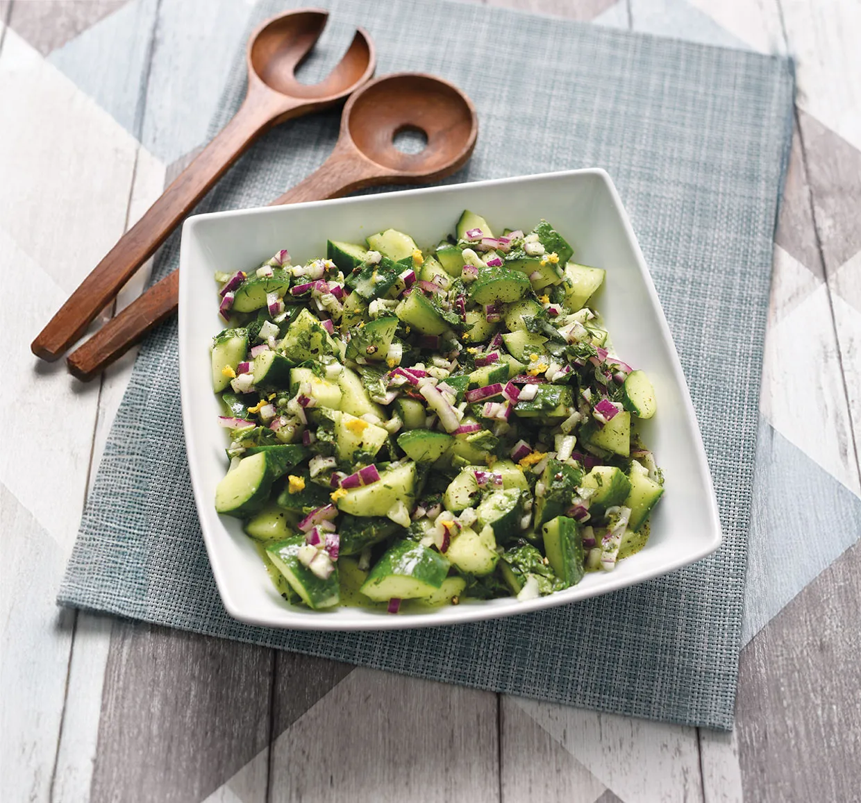 This vegan cucumber and mint salad is tossed in a light, raita-style dressing for a cool, refreshing side. With fresh herbs, red onion, and a gently creamy finish, it’s the perfect match for spicy dishes, grilled meals, or warm-weather dinners.