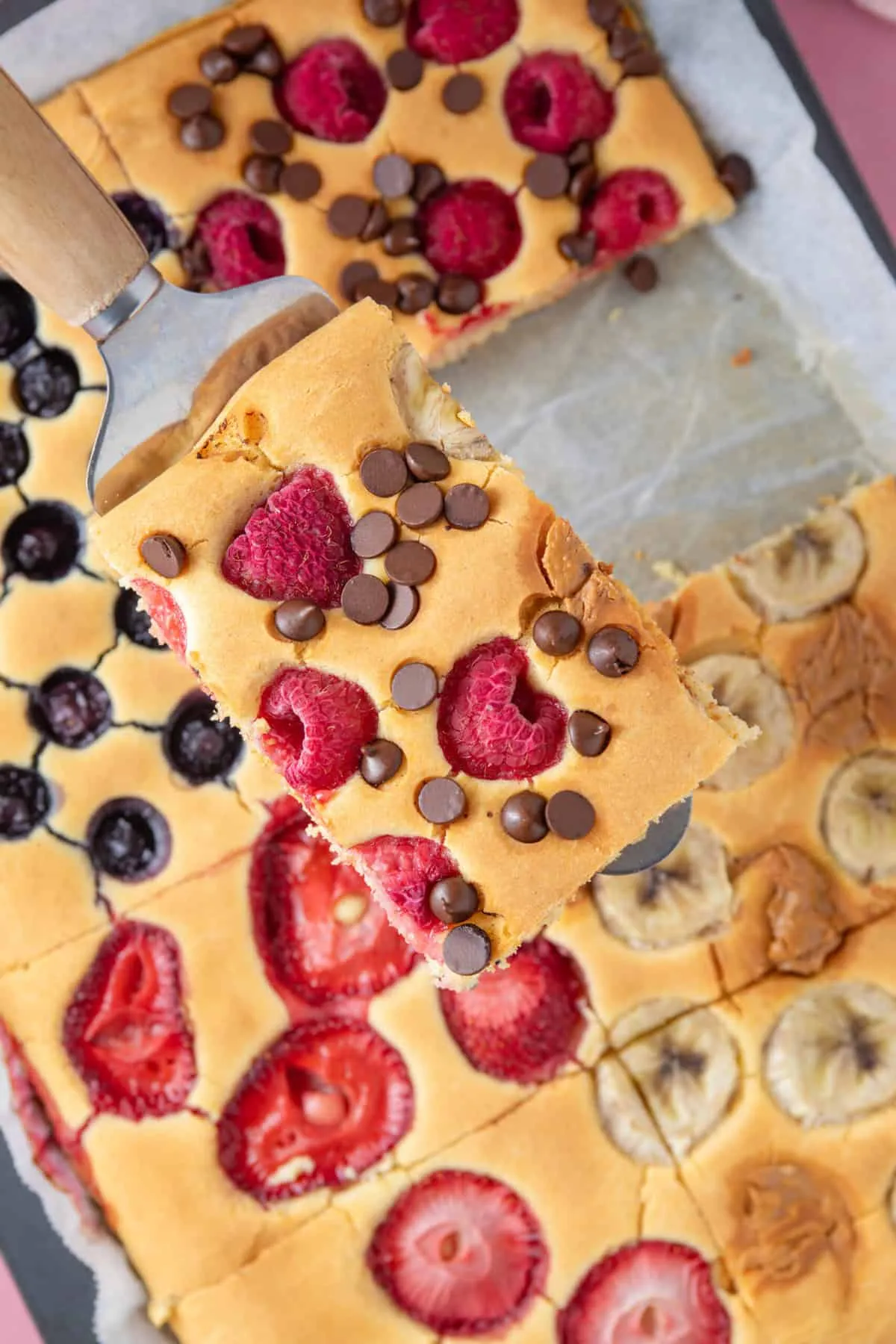 If you love a fuss-free breakfast you can prep ahead, these gluten-free sheet pan pancakes are a great option. Soft, fluffy pancakes bake up in the oven with your choice of toppings, so there’s less mess and no flipping involved. Perfect for easy mornings when you still want something homemade.